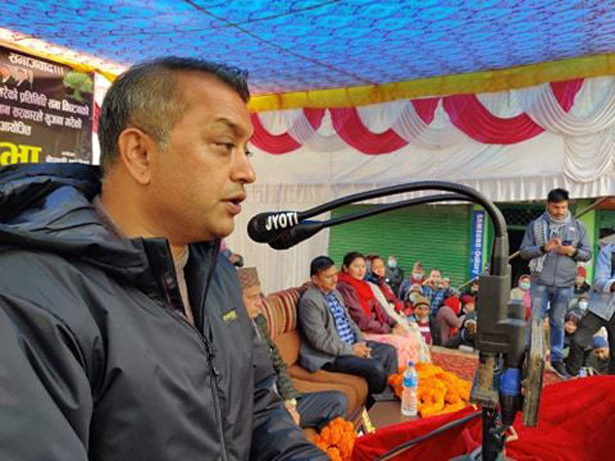 संसद पुनर्स्थापना कि निर्वाचन भन्ने प्रश्न नै गलतः गगन थापा